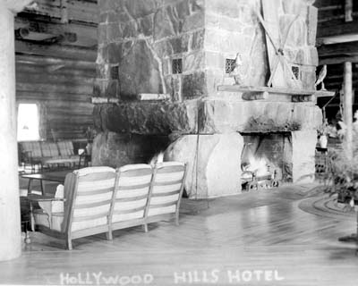 HollywoodHillsHotel4